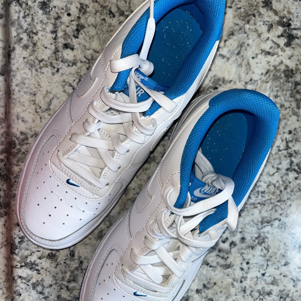 Nike Air Force One Blue and White - Picture 2 of 4